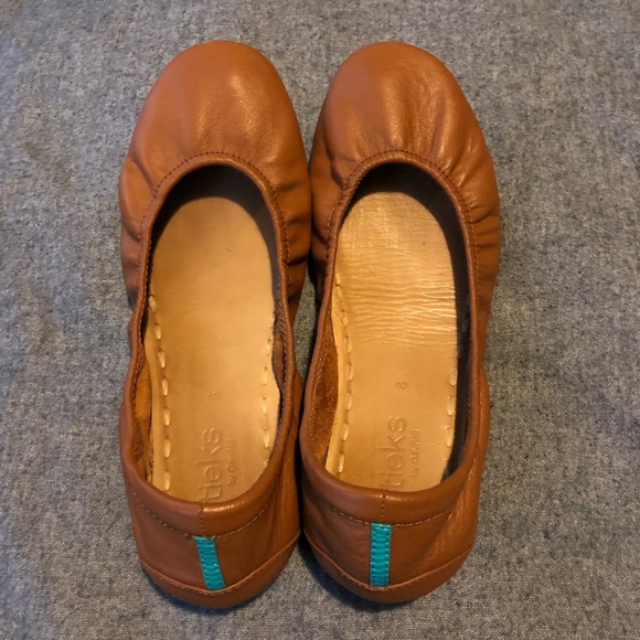 Tieks Shoes - EUC Tieks in Chesnut